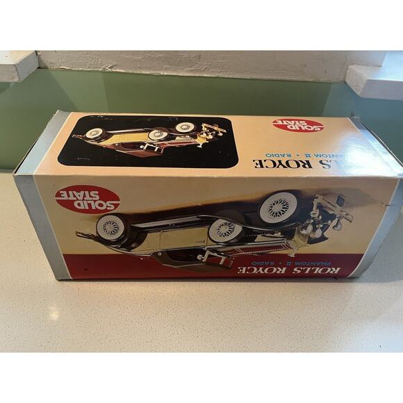 MODEL 1930S ROLLS ROYCE PHANTOM II SOLID STATE CAR AM TRANSISTOR RADIO W/ BOX - Picture 7 of 8